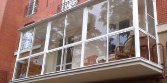 Французское остекление с теплыми немецкими окнами REHAU, стеклопакет 24мм.