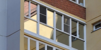 Панорамное тёплое остекление с отделкой «под ключ».