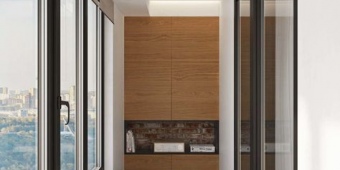 Тёплое остекление лоджии с установкой радиаторов отопления, шкафа и зоны отдыха.